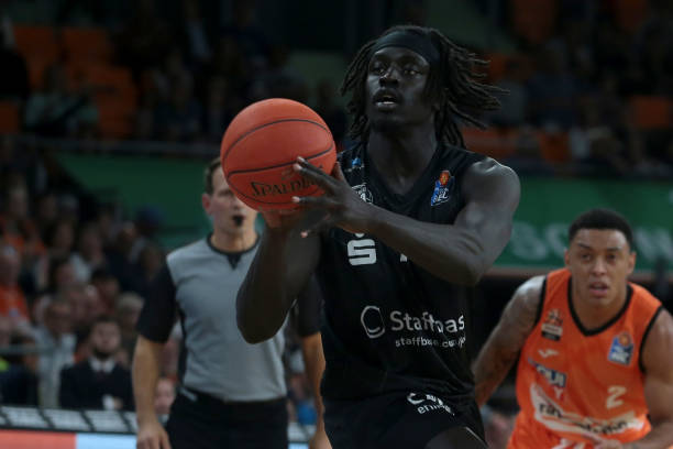 用其快速衔 用其快速衔