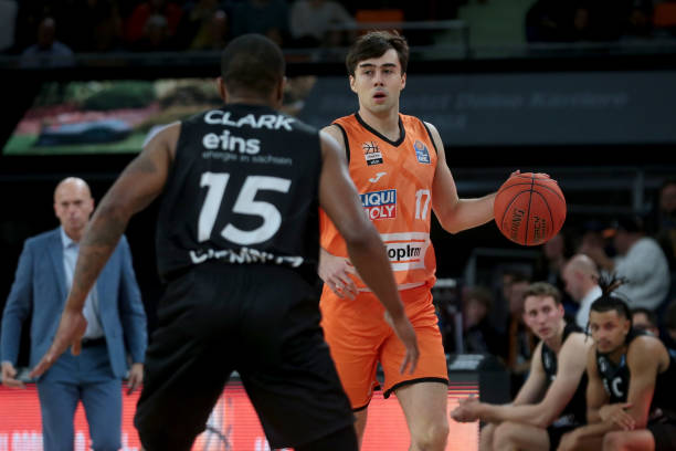 治下的球队 治下的球队