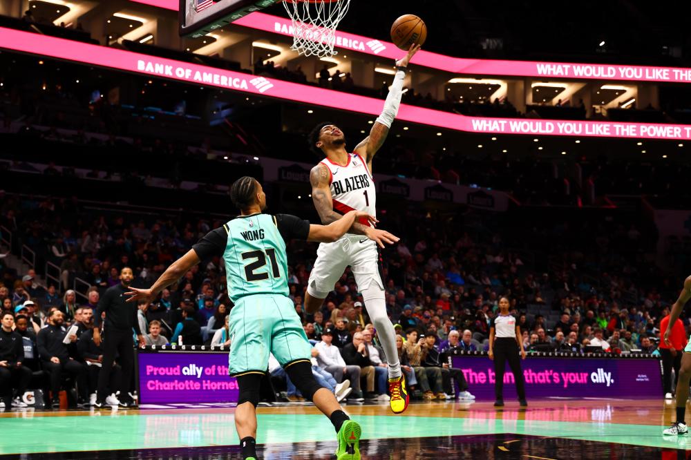 妻子坚称他 妻子坚称他